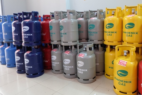 Giá nạp bình gas có rẻ hơn đổi bình gas không? So sánh chi phí 