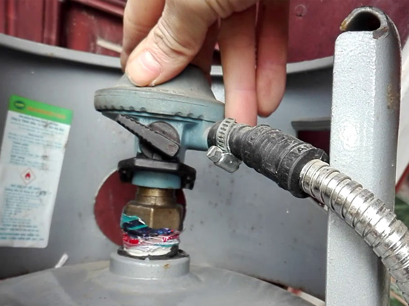 Vì sao bạn cần quan tâm đến giá thay gas bình gas khi sử dụng bếp gas hàng ngày?