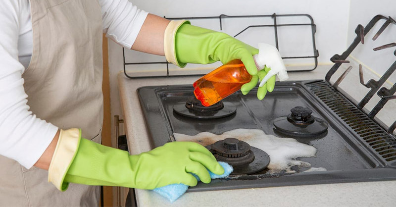Cách vệ sinh kiềng bếp gas