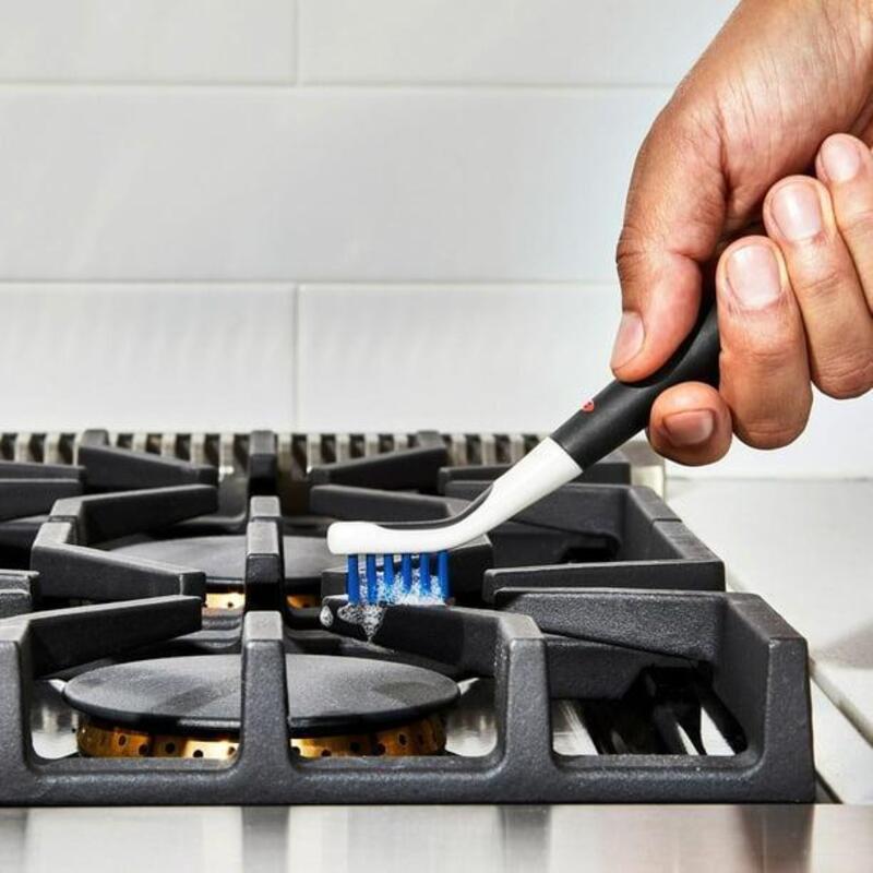 Cách vệ sinh kiềng bếp gas